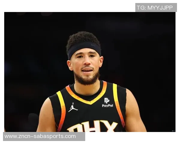 布克半场表现抢眼助力球队进攻贡献9分5板2助正负值全队最高